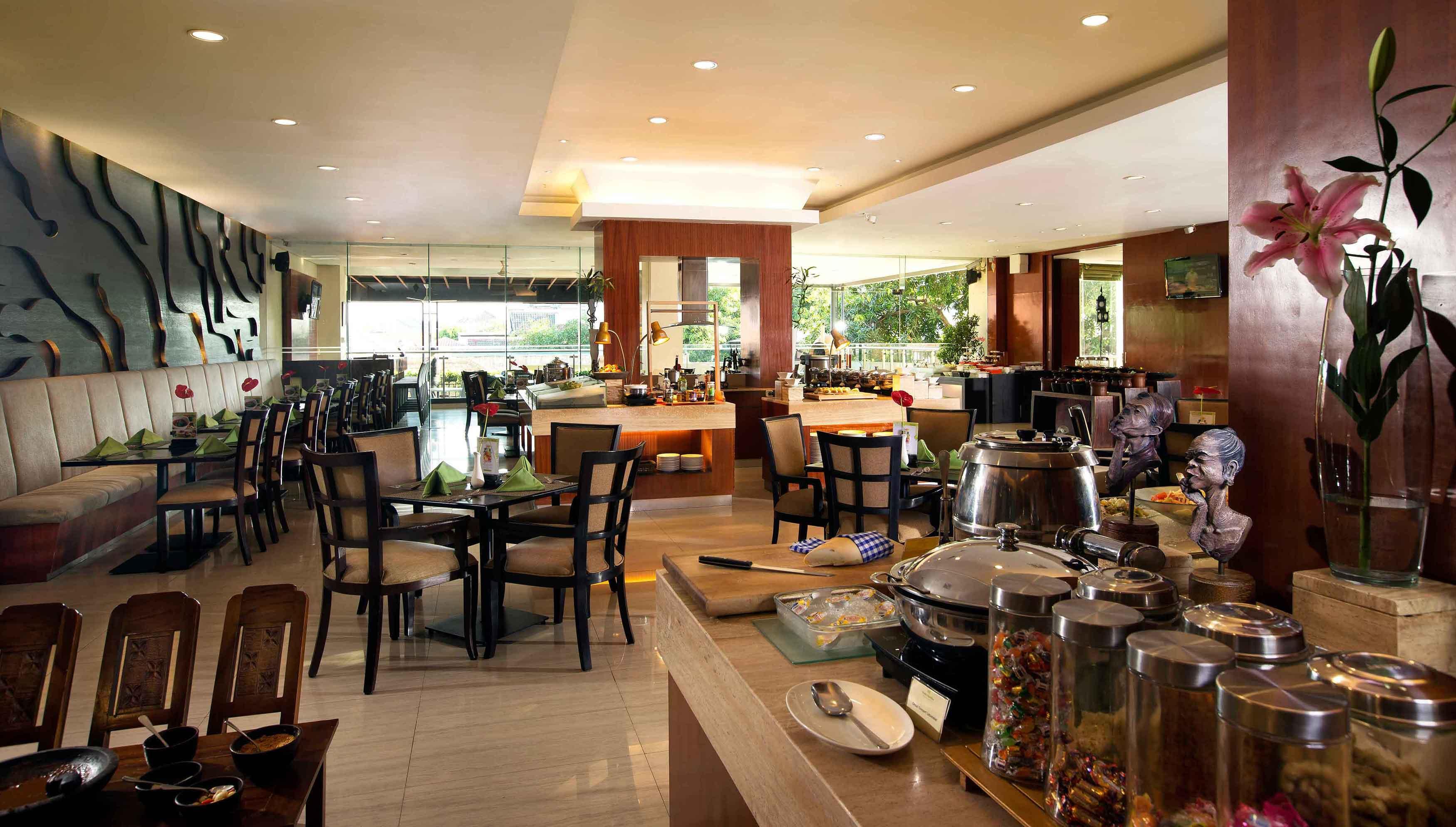 The Capital Hotel Surabaya Kültér fotó