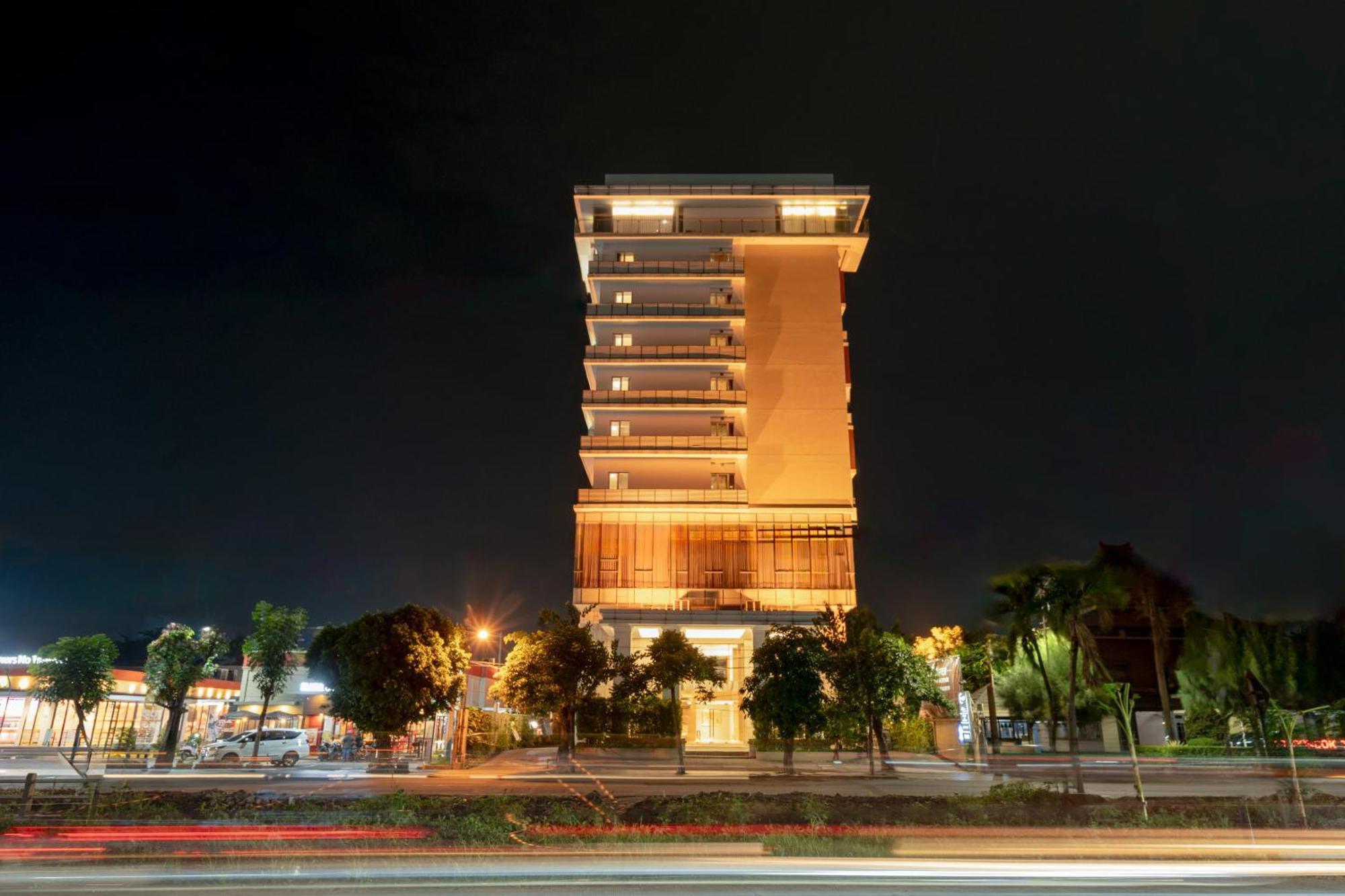 The Capital Hotel Surabaya Kültér fotó