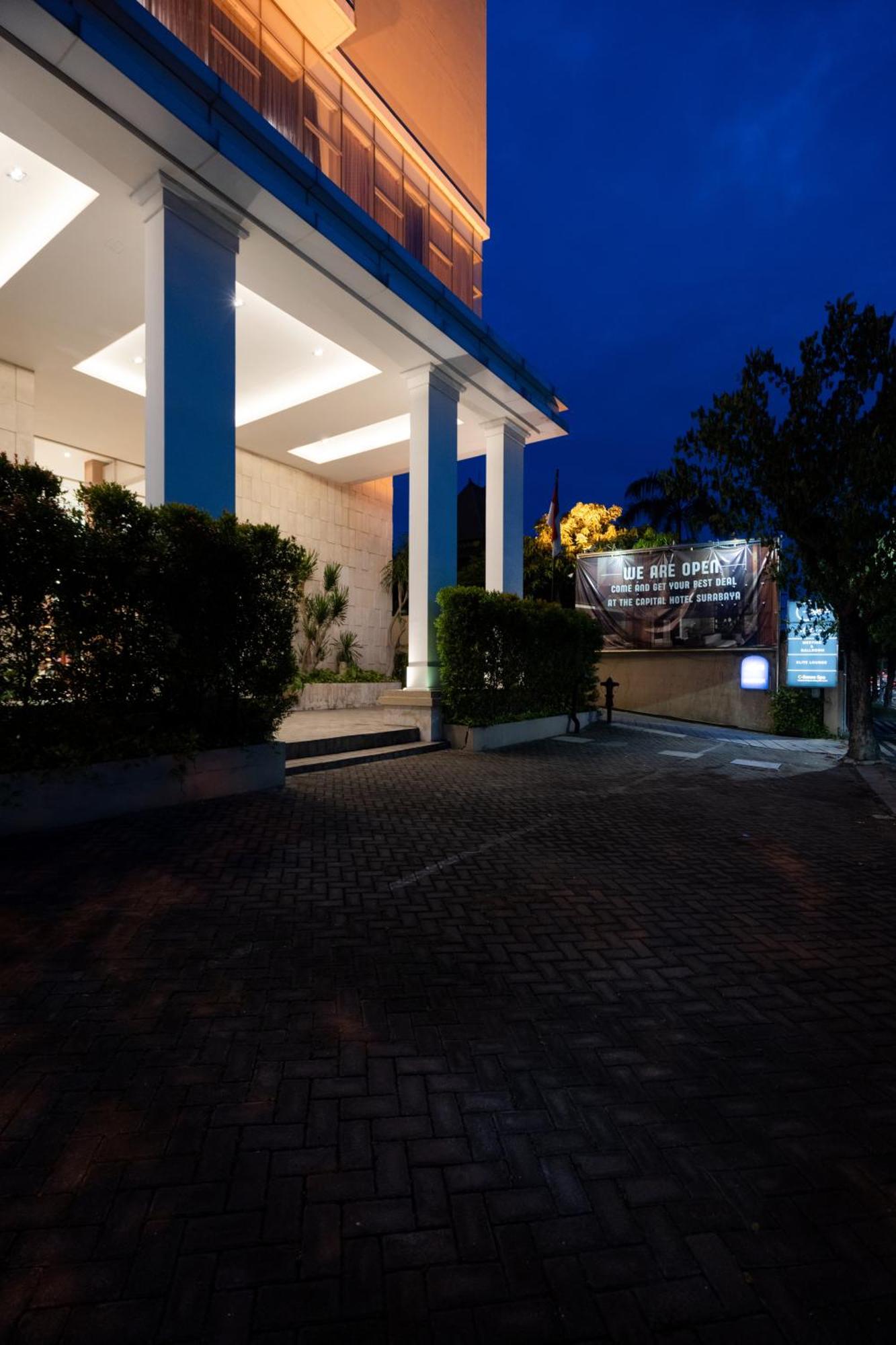 The Capital Hotel Surabaya Kültér fotó
